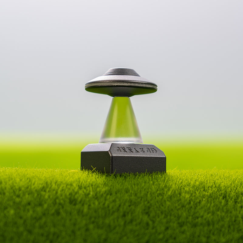 Copritasto artigianale UFO in lega di alluminio